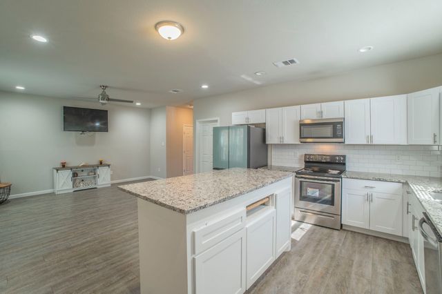 2407 Lee Avenue, Fort Worth, TX 76164