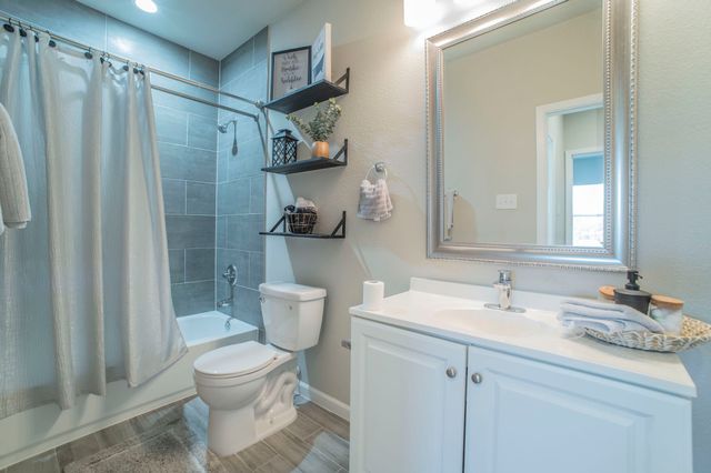 2407 Lee Avenue, Fort Worth, TX 76164