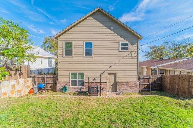2407 Lee Avenue, Fort Worth, TX 76164