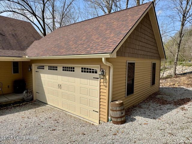 525 N Riverbend Rd, Leitchfield, KY 42754