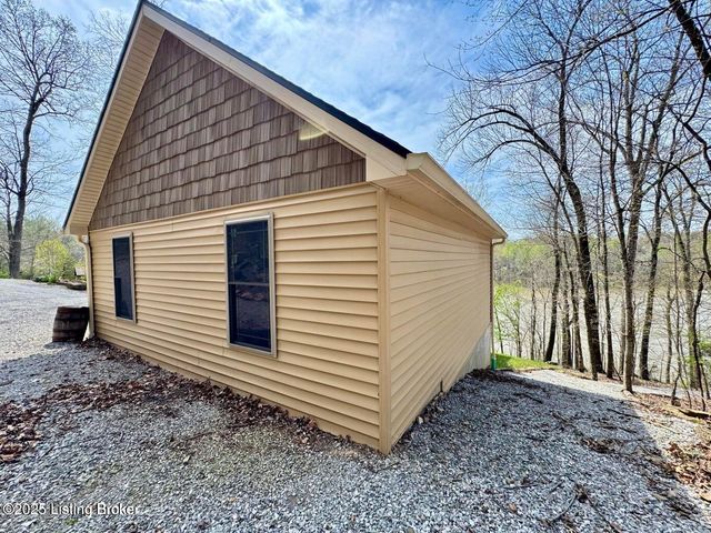 525 N Riverbend Rd, Leitchfield, KY 42754