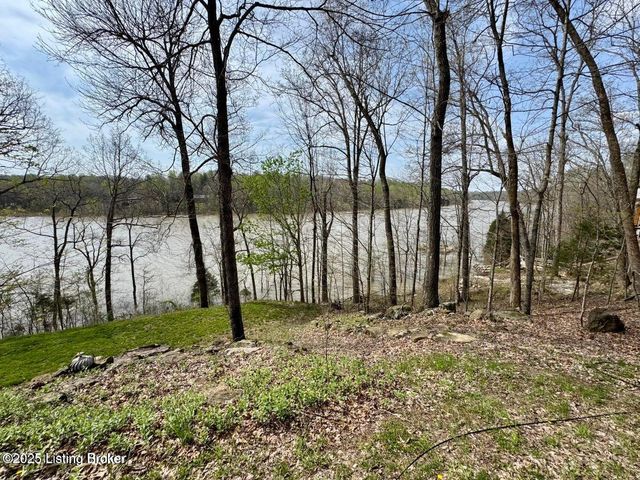 525 N Riverbend Rd, Leitchfield, KY 42754