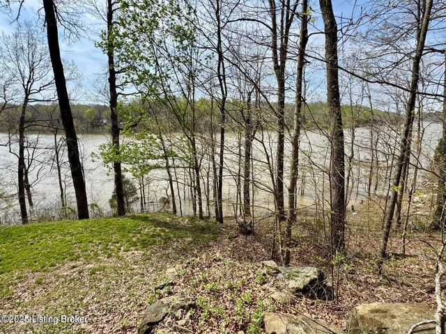 525 N Riverbend Rd, Leitchfield, KY 42754