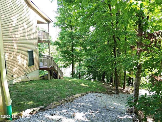 525 N Riverbend Rd, Leitchfield, KY 42754