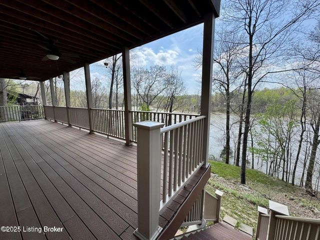 525 N Riverbend Rd, Leitchfield, KY 42754