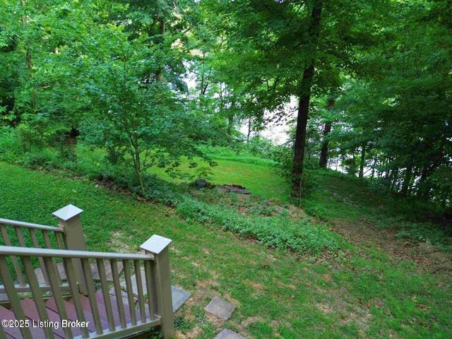 525 N Riverbend Rd, Leitchfield, KY 42754