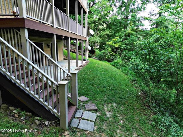 525 N Riverbend Rd, Leitchfield, KY 42754