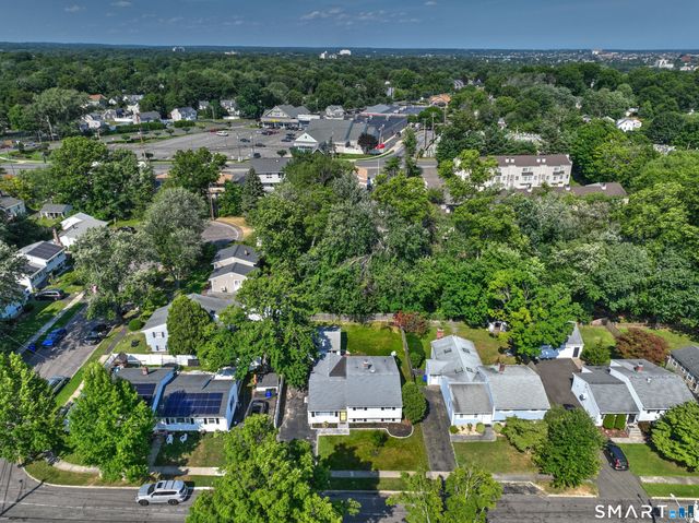 98 Youngstown Road, Fairfield, CT 06824