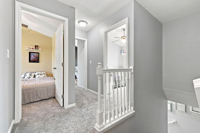 5921 NW 106th Street, Johnston, IA 50131