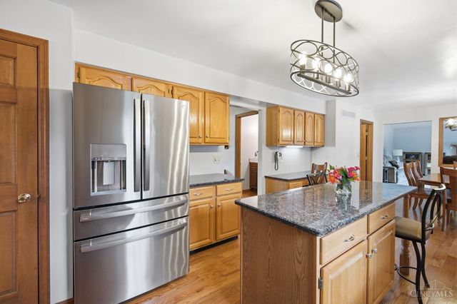 7220 Rolling Meadows Drive, West Chester, OH 45069