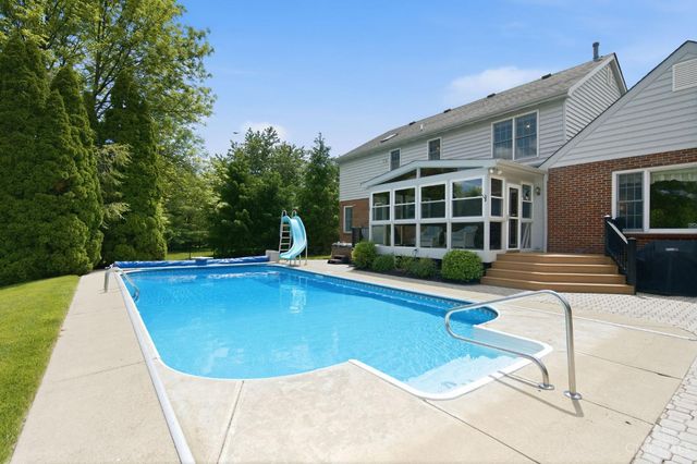 7220 Rolling Meadows Drive, West Chester, OH 45069