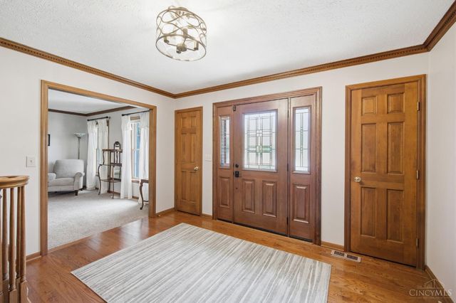 7220 Rolling Meadows Drive, West Chester, OH 45069