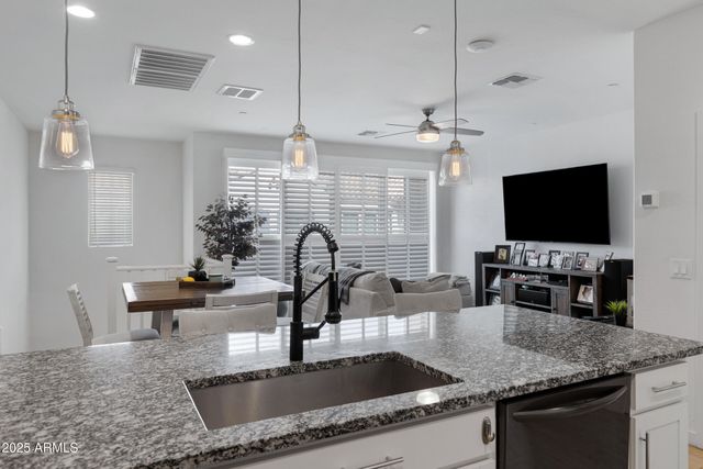 4020 E TOLEDO Street 103, Gilbert, AZ 85295