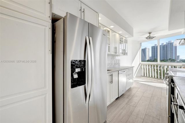 1000 Island Boulevard 707, Aventura, FL 33160