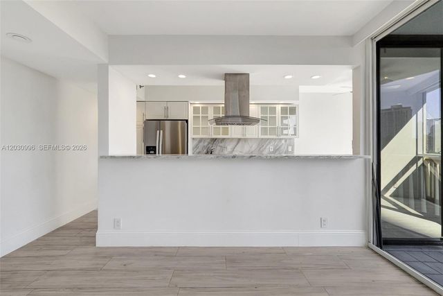1000 Island Boulevard 707, Aventura, FL 33160