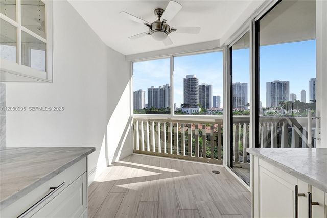 1000 Island Boulevard 707, Aventura, FL 33160