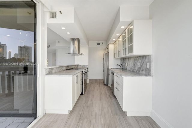 1000 Island Boulevard 707, Aventura, FL 33160