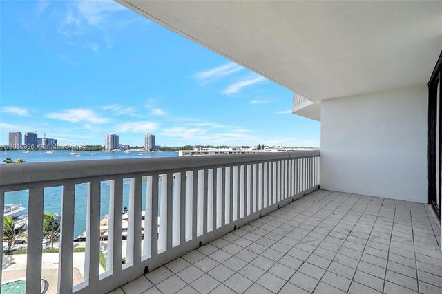 1000 Island Boulevard 707, Aventura, FL 33160