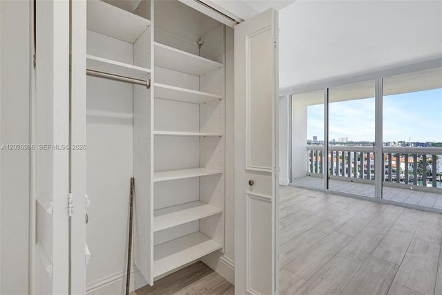 1000 Island Boulevard 707, Aventura, FL 33160