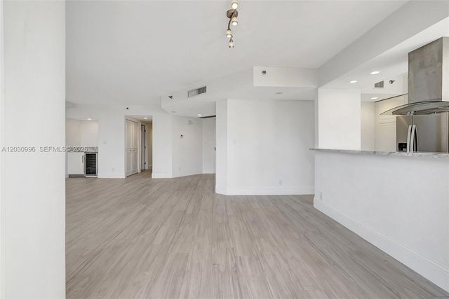 1000 Island Boulevard 707, Aventura, FL 33160
