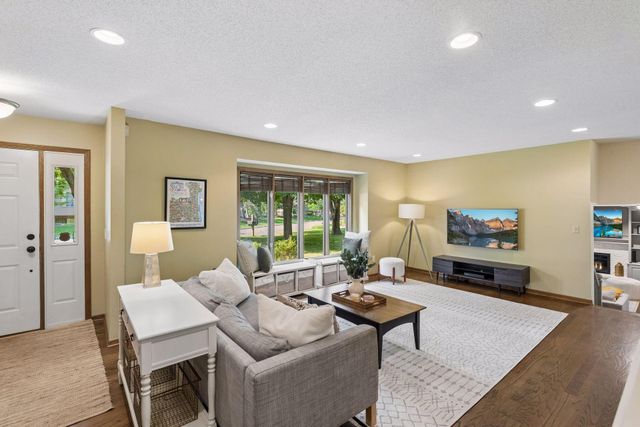 4615 Saddlewood Drive, Minnetonka, MN 55345