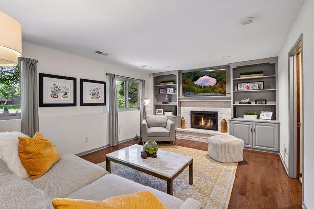 4615 Saddlewood Drive, Minnetonka, MN 55345