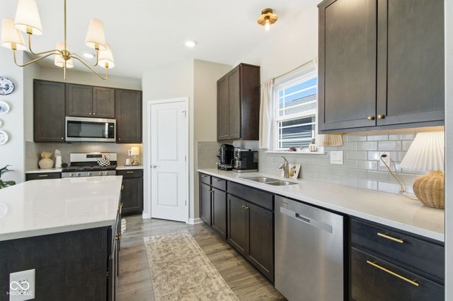 2750 Plano Drive, Whitestown, IN 46075