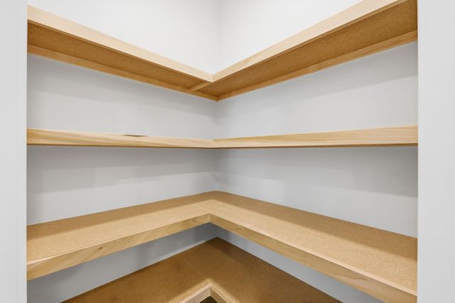 602 Briarbrook Ln, Park City, KS 67147