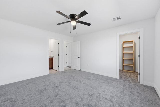 602 Briarbrook Ln, Park City, KS 67147