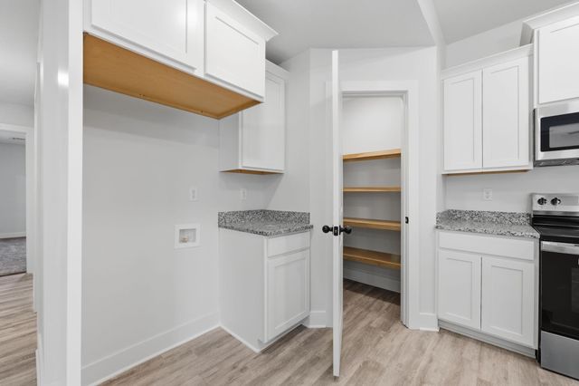 602 Briarbrook Ln, Park City, KS 67147