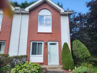 585 Park Road 2-12, Waterbury, CT 06708