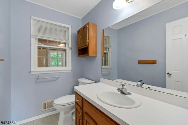 24 STOCKADE ROAD, Warren Twp., NJ 07059