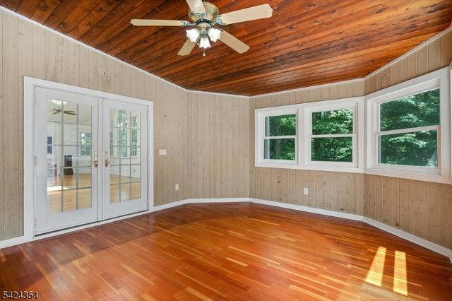 24 STOCKADE ROAD, Warren Twp., NJ 07059
