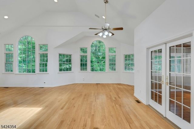 24 STOCKADE ROAD, Warren Twp., NJ 07059