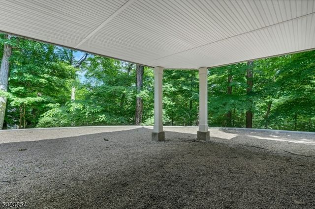 24 STOCKADE ROAD, Warren Twp., NJ 07059