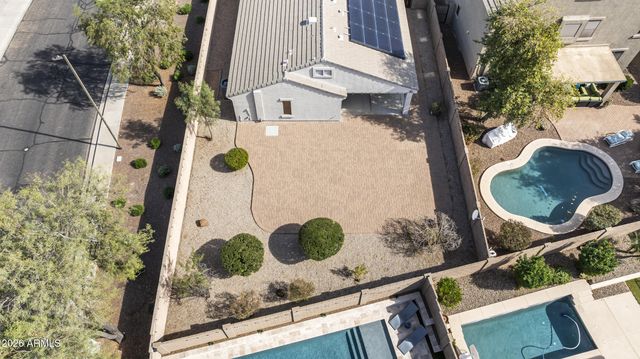 2807 E QUESTA Drive, Phoenix, AZ 85024