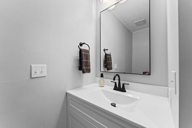 500 State Highway Y, Forsyth, MO 65653