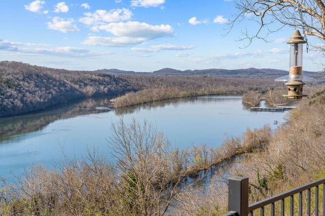 500 State Highway Y, Forsyth, MO 65653