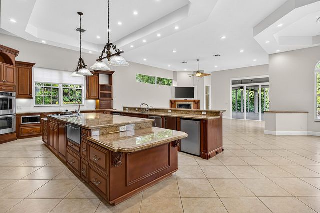 6071 NW 69th Way, Parkland, FL 33067