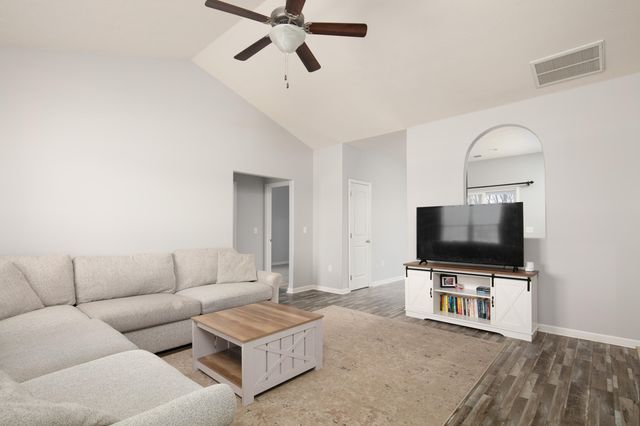 119 Nathan Hale Drive, Georgetown, KY 40324