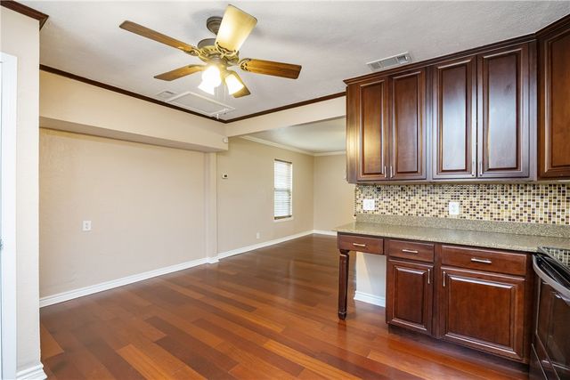 4625 Cosner Dr, Corpus Christi, TX 78415