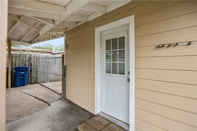 4625 Cosner Dr, Corpus Christi, TX 78415