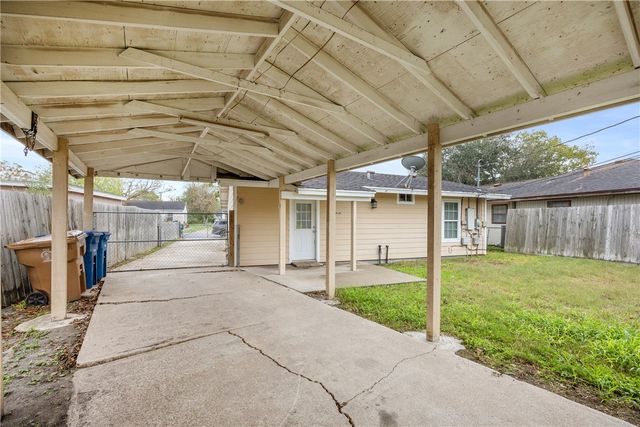 4625 Cosner Dr, Corpus Christi, TX 78415