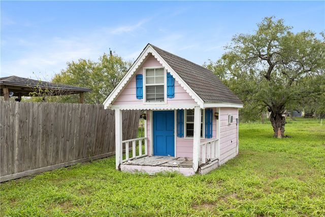 4625 Cosner Dr, Corpus Christi, TX 78415