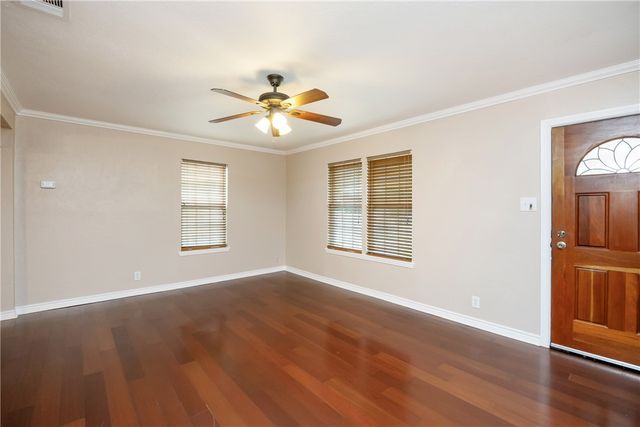 4625 Cosner Dr, Corpus Christi, TX 78415