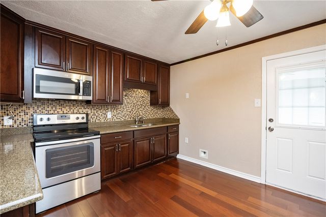 4625 Cosner Dr, Corpus Christi, TX 78415