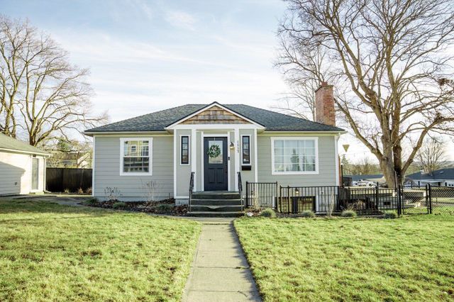 2117 W Knox Ct, Spokane, WA 99205