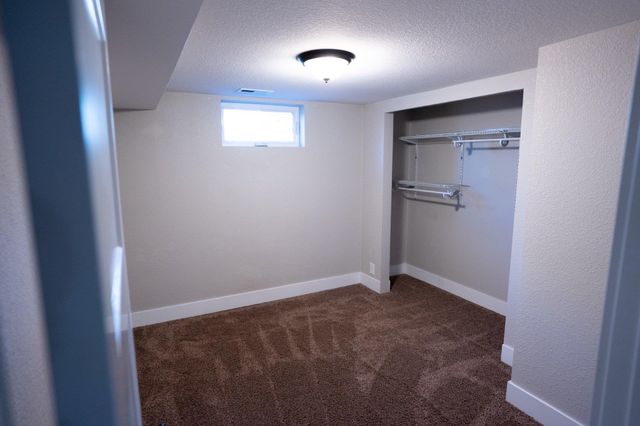 2117 W Knox Ct, Spokane, WA 99205