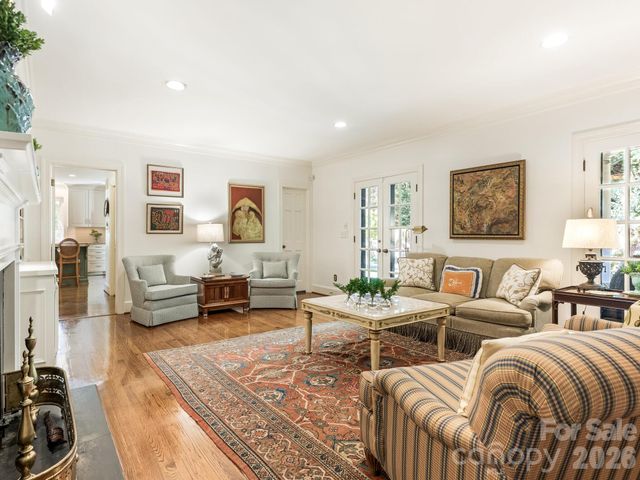 2424 Richardson Drive, Charlotte, NC 28211