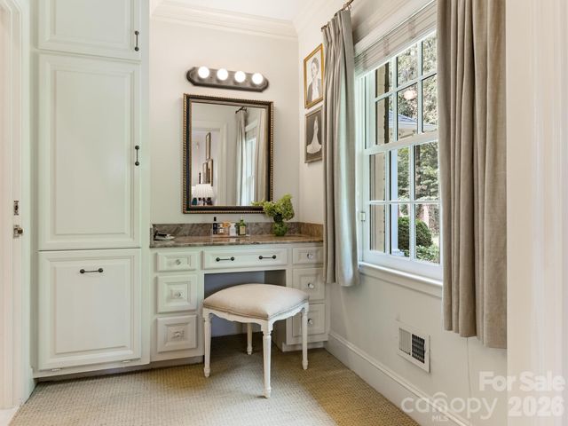 2424 Richardson Drive, Charlotte, NC 28211